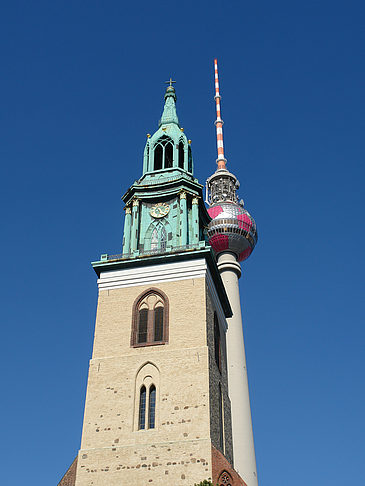 Foto Fernsehturm und Marienkirche