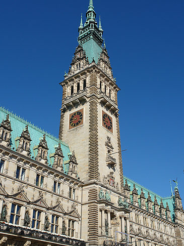 Rathaus von der Seite Fotos