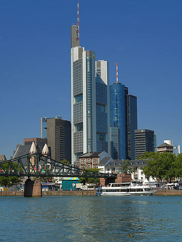 Commerzbank mit Maintower Foto 