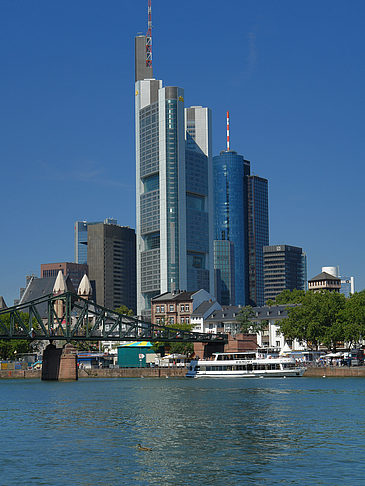 Foto Commerzbank mit Maintower