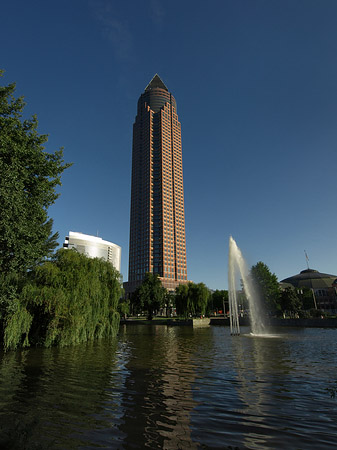 Fotos Messeturm mit Ludwig-Erhard-Anlage | Frankfurt am Main