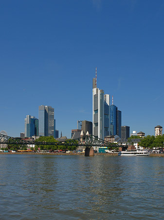 Fotos Skyline von Frankfurt mit eisernem Steg | Frankfurt am Main