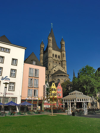 Foto Groß St Martin hinter Fischmarkt