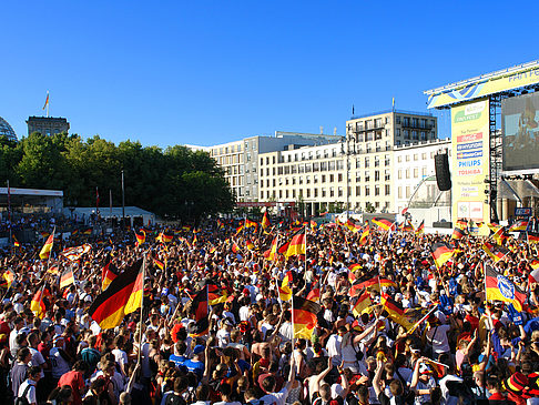 Foto Fahnenmeer - Berlin