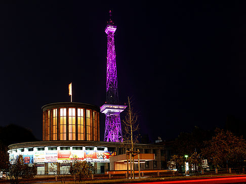 Funkturm und Messegelände Fotos