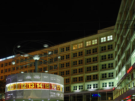 Foto Weltzeituhr am Alexanderplatz - Berlin