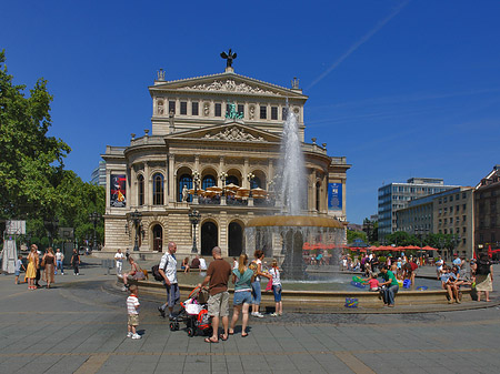 Fotos Alte Oper mit Brunnen | Frankfurt am Main