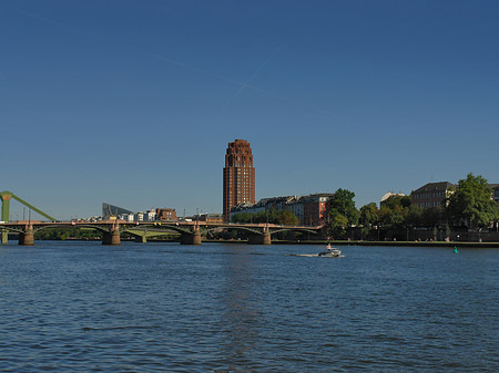 Foto Main Plaza und Untermainbrücke - Frankfurt am Main