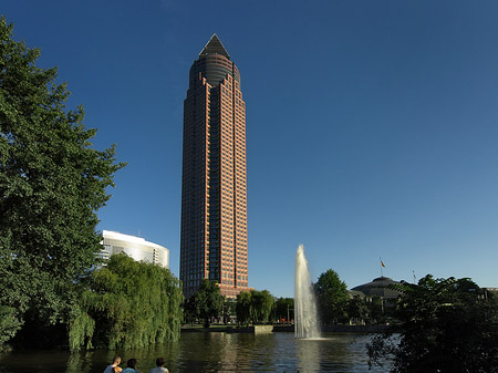 Fotos Messeturm mit Ludwig-Erhard-Anlage | Frankfurt am Main