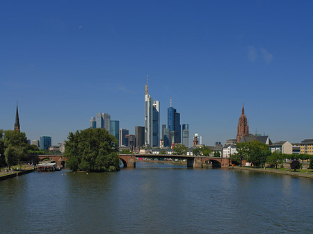 Fotos Skyline von Frankfurt mit Alter Brücke | Frankfurt am Main