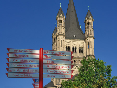 Foto Schild vor Groß St.Martin - Köln