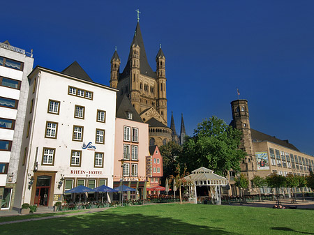 Groß St Martin hinter Fischmarkt