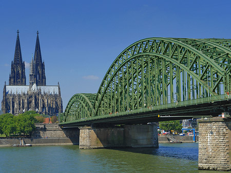 Foto Hohenzollernbrücke am Kölner Dom