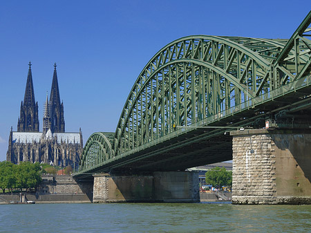 Foto Hohenzollernbrücke am Kölner Dom - Köln