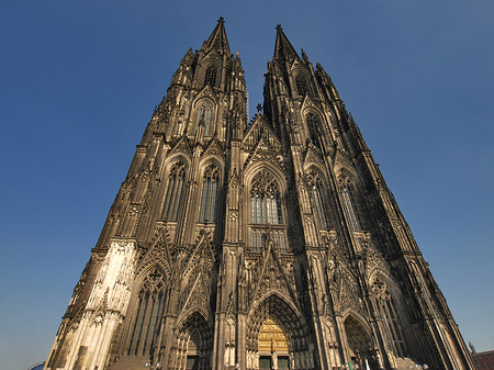 Westfassade des Kölner Doms