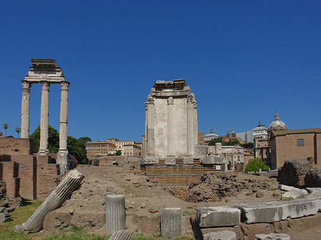 Fotos Dioskuren und Vesta Tempel | Rom