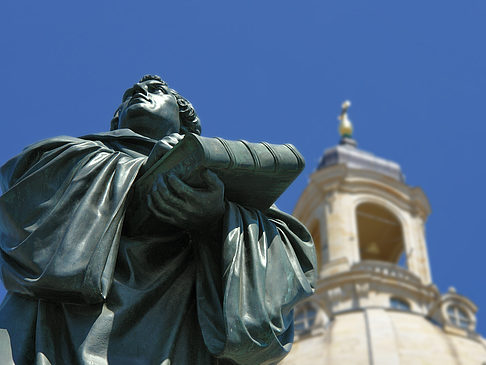 Lutherdenkmal vor der Frauenkirche